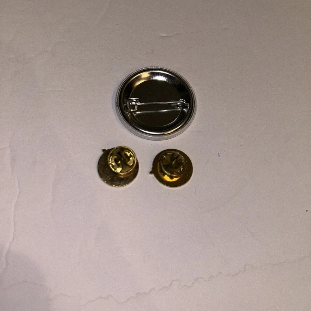 Lot Of 3 Vintage (2) Circular Gold Colored Polar Bear Lapel Pin + (1) White Pin